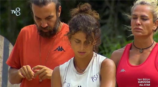 Survivorda eleme adayı belli oldu Seda ve Pınar, Sema hakkında konuştu Zehir zemberek sözler