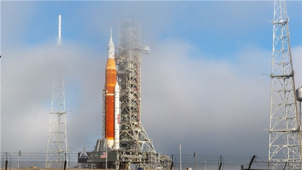 NASA, Ay'da nükleer enerji santrali çalışmalarına başlıyor!