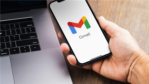 Avrupa ülkesi, veri ihlali iddiasıyla Google'ı yasakladı!