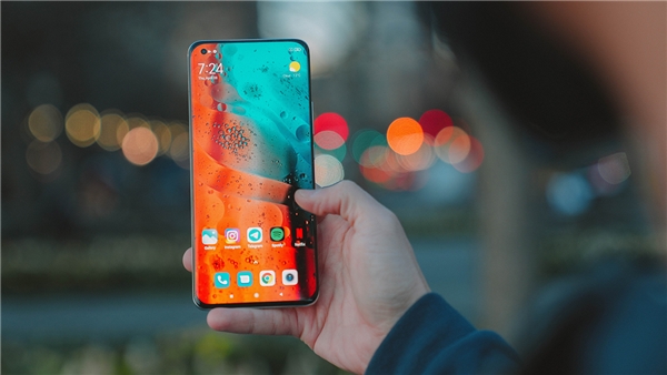 Enflasyondan akıllı telefon pazarına sağlam darbe!