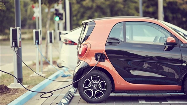 2022 karnesi: Elektrikli otomobil satışında küresel rekor!