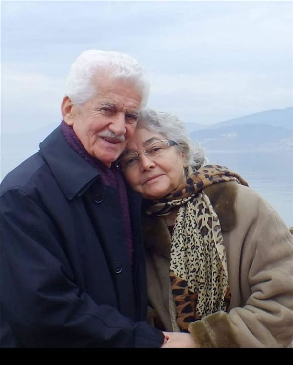 Zafer Algöz'ün babası Cevdet Algöz hayatını kaybetti