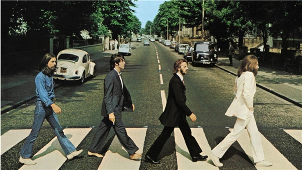 The Beatles'ın Son Şarkısı 'Now and Then' Bir Numaraya Yükseldi