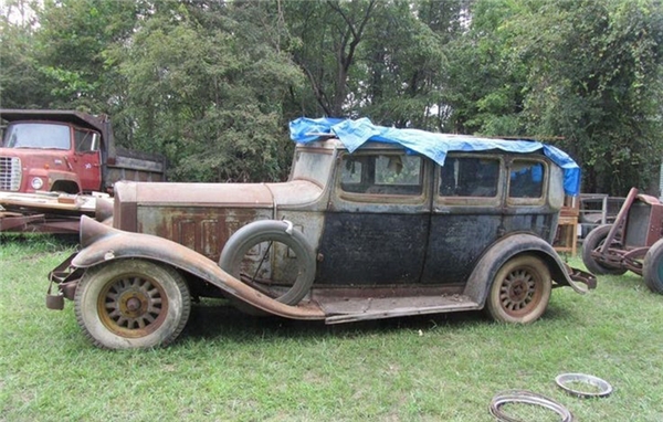 Hurdalıktan Çıkarılıp Yeniden Hayata Döndürülen 7 'Eski' Otomobil