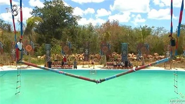 Survivorda endişe dolu anlar Acı içinde kalan Kardelen hastanelik oldu