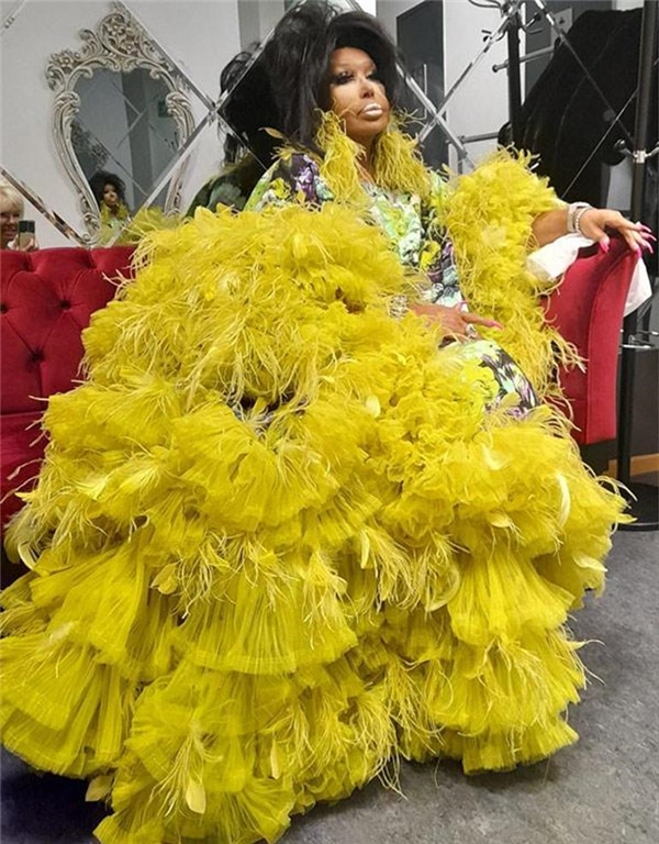 Bülent Ersoy: Belki bir daha buraya gelemem Hakkınızı helal edin