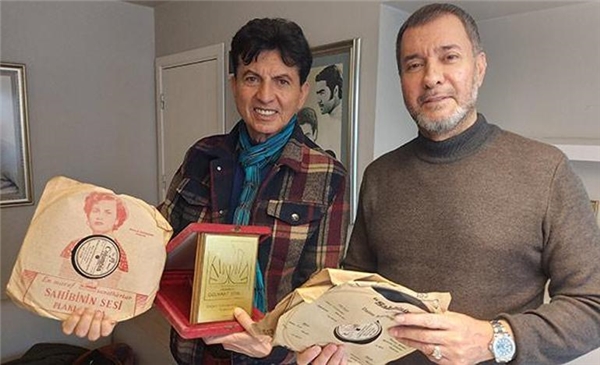 Mehmet Sesigüzel babası Nuri Sesigüzelin vasiyetini yerine getirdi