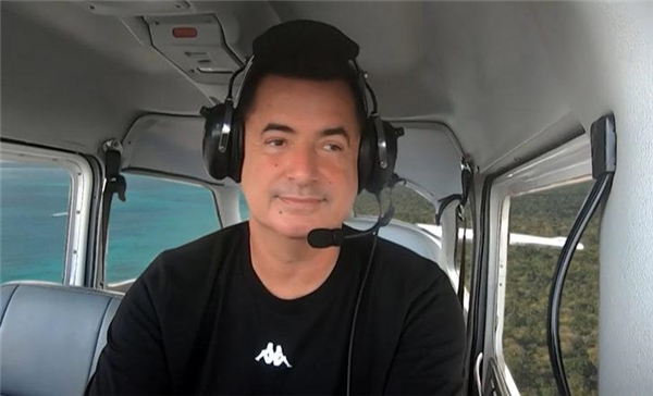 Acun Ilıcalı Survivor açılışında herkesi şaşırttı! Survivor 2023'e deniz uçağı kullanarak giriş yaptı