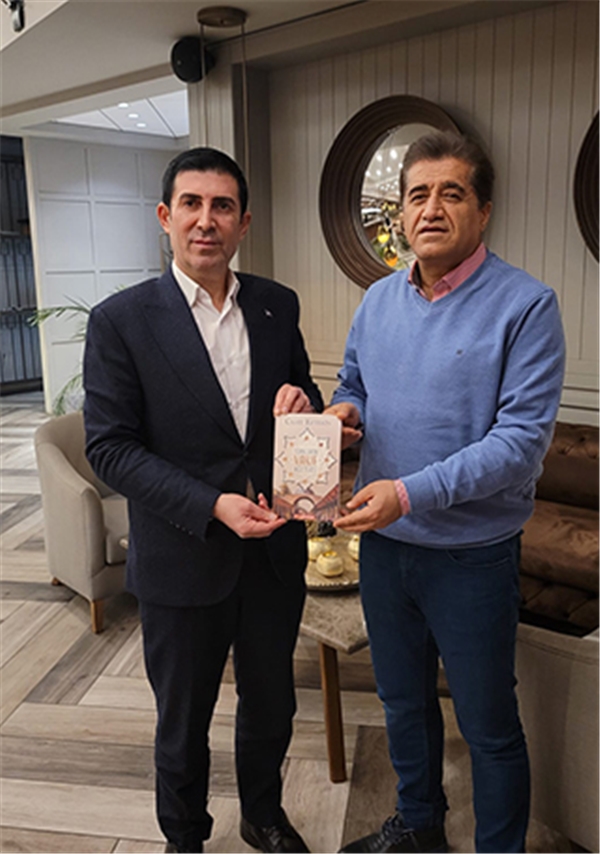 cahiteftekin-kitap-aydinaydin.jpg