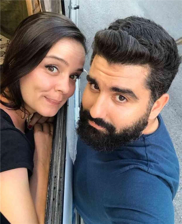 Oyuncu Efe Deprem, motosiklet kazasında hayatını kaybetti Oyuncu Efe Deprem, motosiklet kazasında hayatını kaybetti