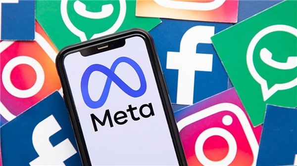 Instagram kullananlar dikkat! Hırsızlıkla suçlanan <a class='keyword-sd' href='/mark-zuckerberg/' title='Mark Zuckerberg'>Mark Zuckerberg</a>'in başı fena dertte: Kasıtlı ve yüzsüzce