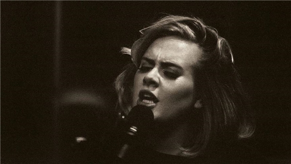 <p><strong>2. ADELE</strong> </p>